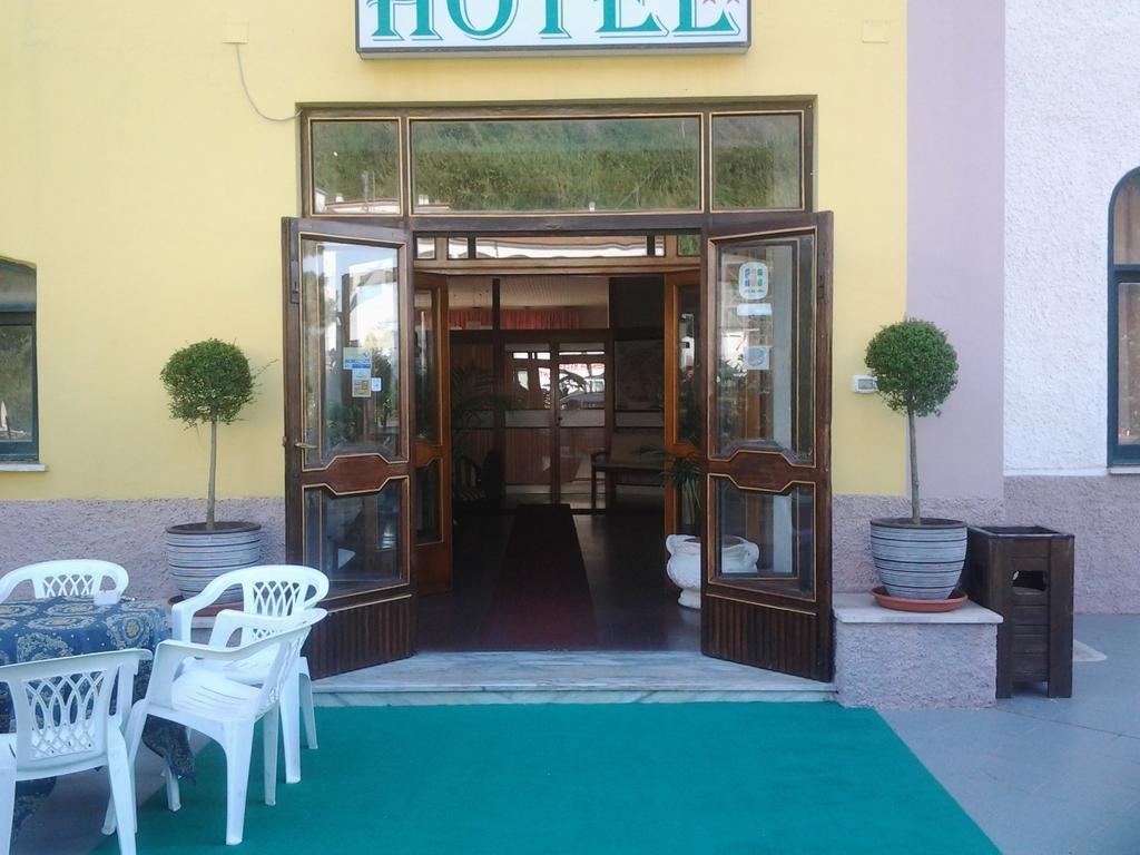 Hotel Sud Фускальдо Екстер'єр фото